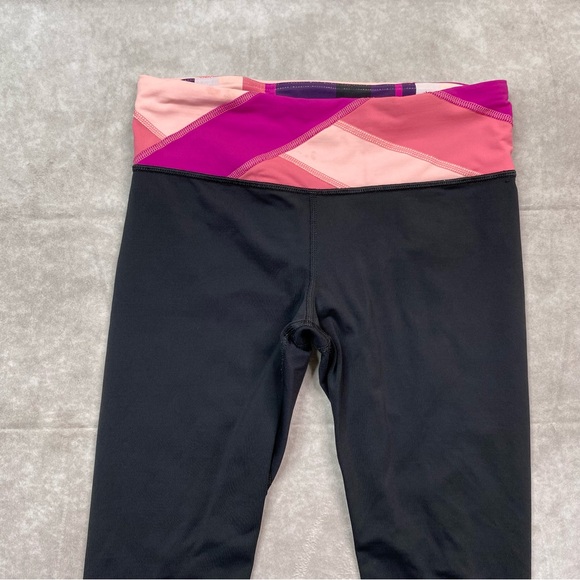 Lululemon Leggings Women's Size 4 Black Cropped High Rise Pockets Acitve Gym - Picture 2 of 16